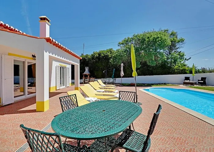 ヴィラ Summer Breeze アルジェズール