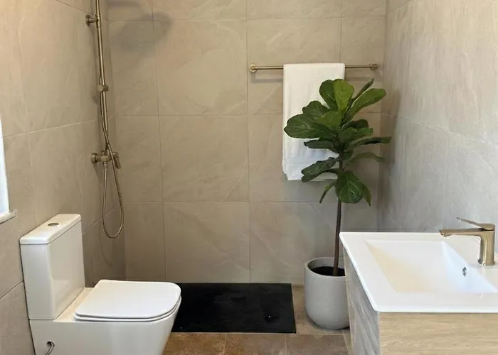 ヴィラ Summer Breeze アルジェズール